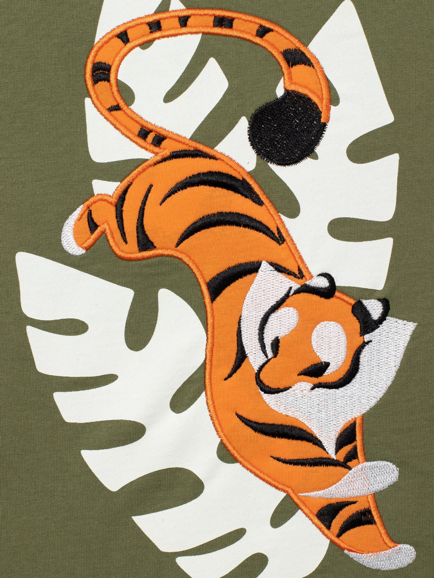 Long Sleeve T-Shirt with (Jumping Tiger) Applique embroidery - Olive