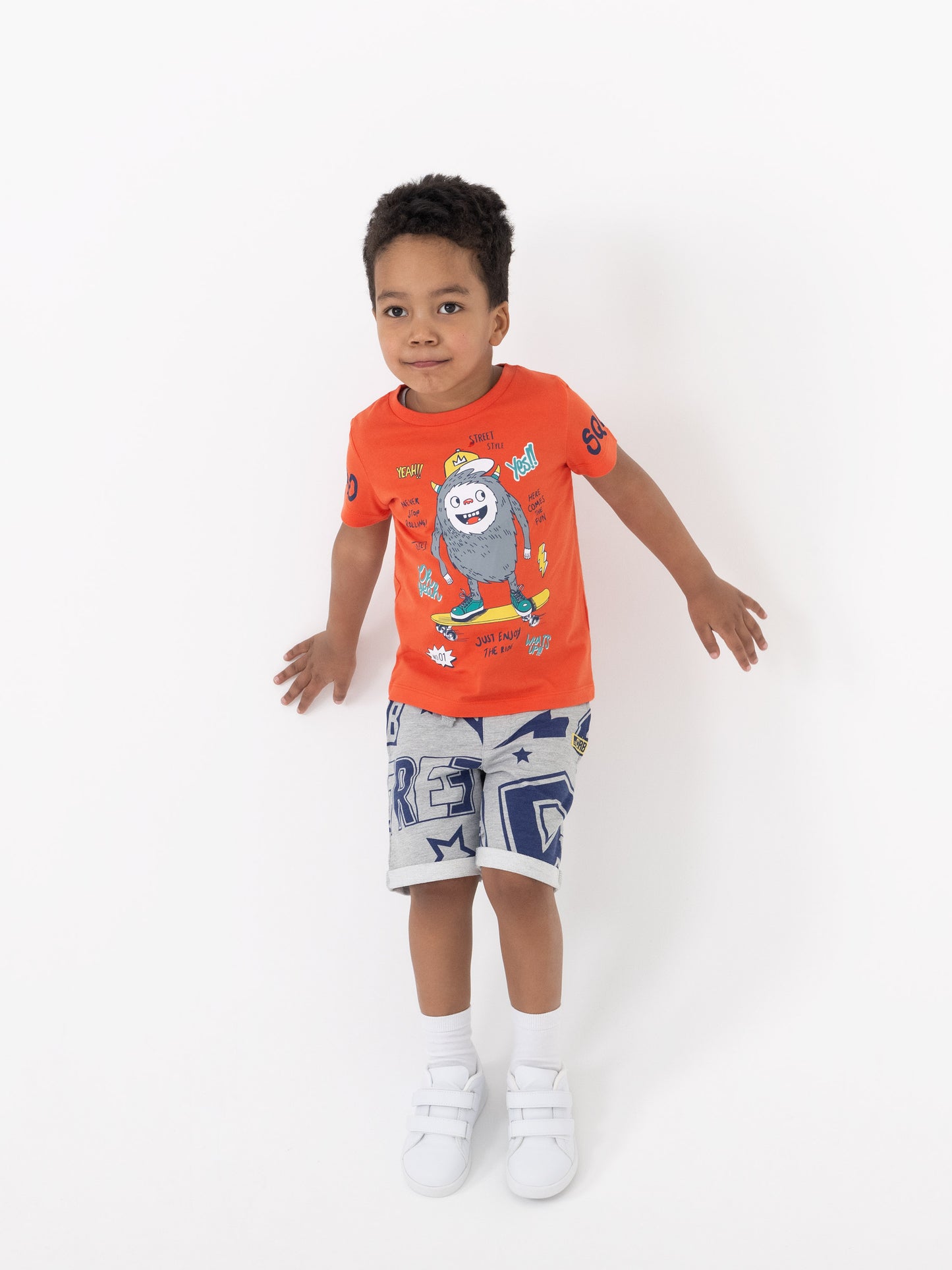 Shorts in Stickers Pattern with CRB Patch - Grey