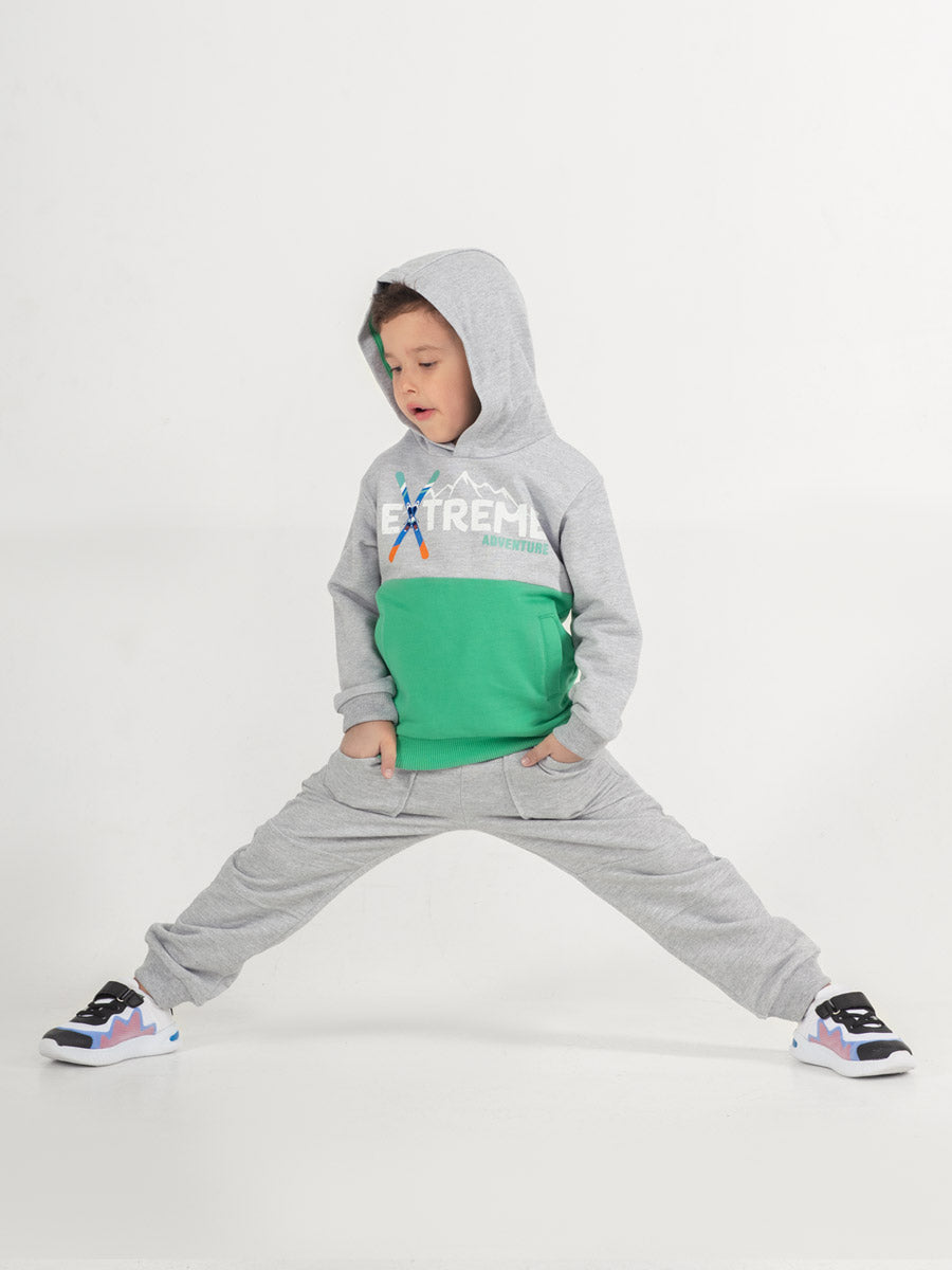 CWKB 62865-11-287 - Cherubino boys green hoodie with extreme adventure print - model2