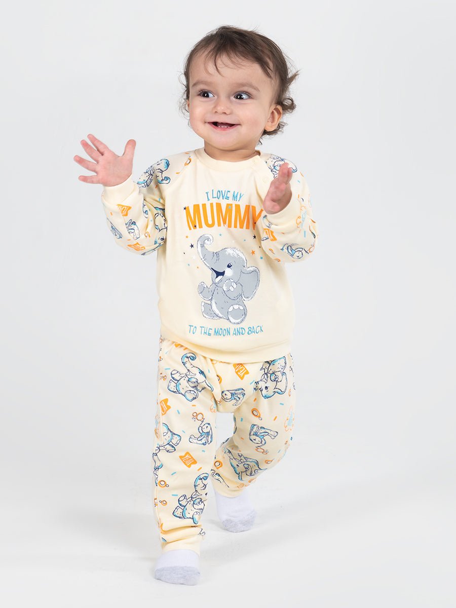 CWNB 90047-21-285 - Cherubino newborn baby boys ecru two-piece set with i love mommy elefunto print - model2